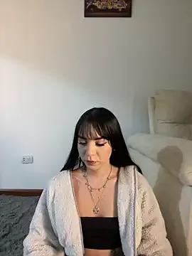 AriaBlush_18 on StripChat