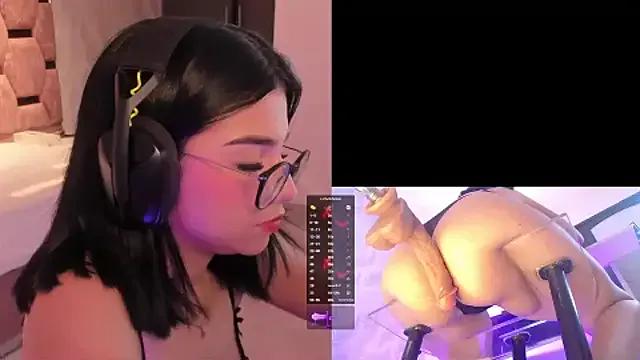 AriAddams — Play with ice in my tits