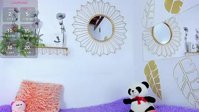 Ariadna_Evangeline on StripChat 