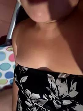 asianmama888 on StripChat 