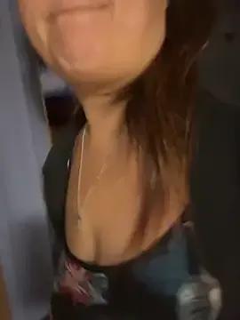 asianmama888 on StripChat 