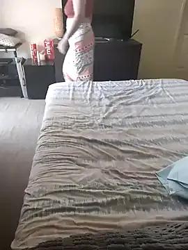 AussieMilf76 on StripChat 