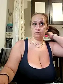 AvaLloyd on StripChat 