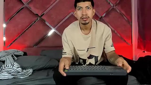 AxelAndJeremy on StripChat