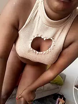 Babez_show on StripChat 
