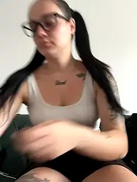 Baby_Eva23 on StripChat 