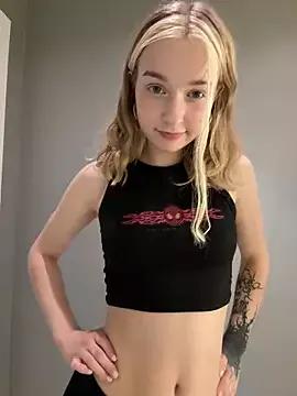 Baby_Tiny on StripChat 