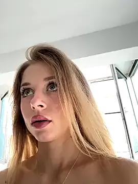 BabyAnais on StripChat 
