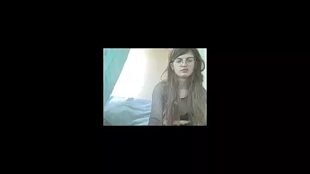 BabyDollX19 on StripChat 