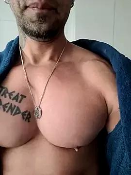badbrown on StripChat 