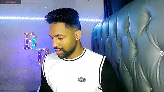 bbcblackhot34 on StripChat 