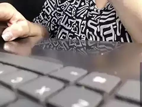bbwxxx70 on StripChat 