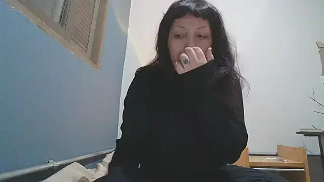 bbyedarling on StripChat 
