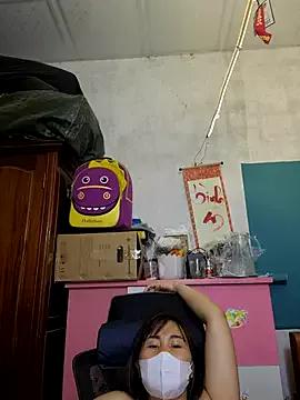 Bee_sweet on StripChat 