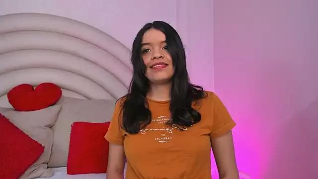BellaaRos on StripChat 