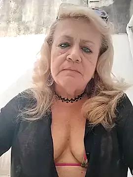 Belladama61 on StripChat 