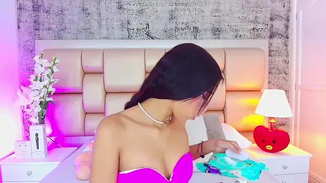 BellaHarper1 on StripChat 