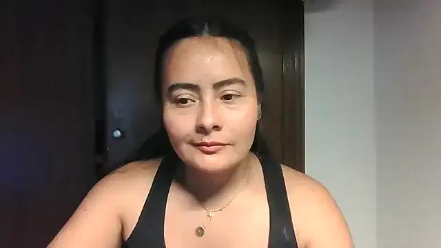 bellapaty on StripChat 