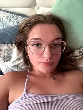 Bellatrisssaa on StripChat