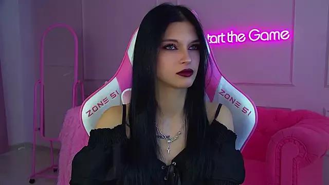 BeverlyMost on StripChat 