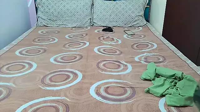 bhabhisexxy_880 on StripChat 