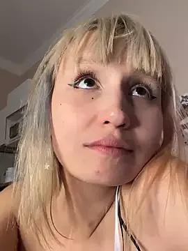 bigbabykiki on StripChat 