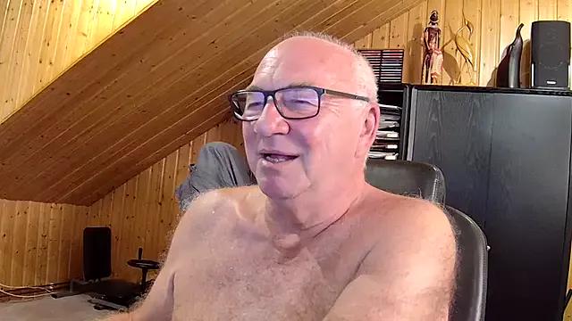 biggandybig on StripChat 