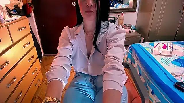 BitterMomXxx on StripChat 