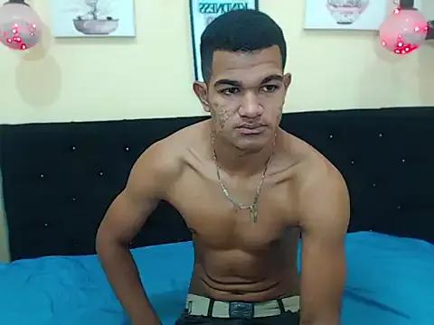 Black_hugecock on StripChat