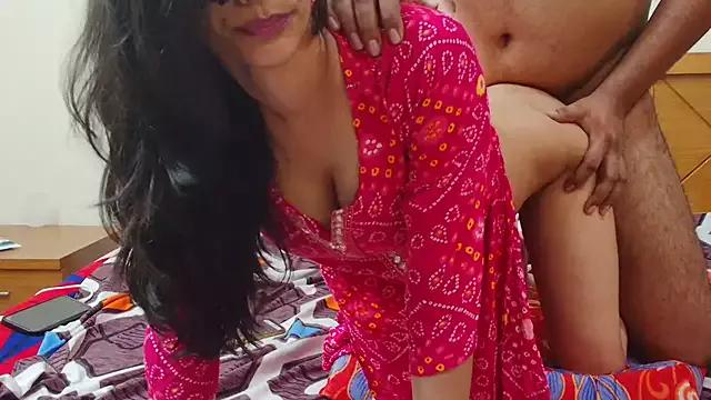 BOMBSHELL_BAE on StripChat 