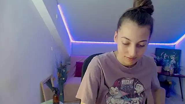 BonniePearson on StripChat 