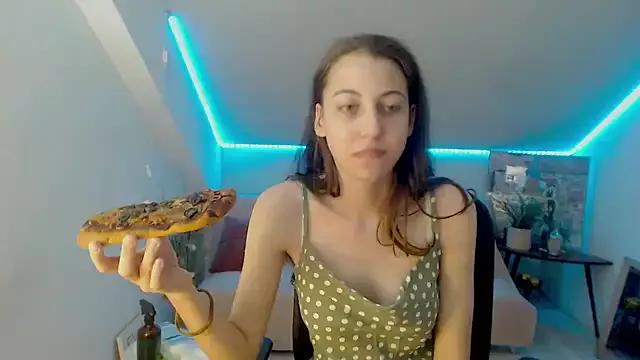 BonniePearson on StripChat 