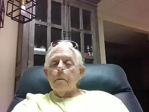 bootlegmanz on StripChat 