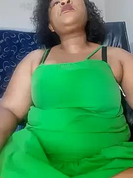Bootyliciousbbw12 on StripChat 