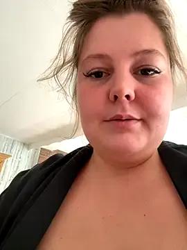 BootyLola on StripChat 