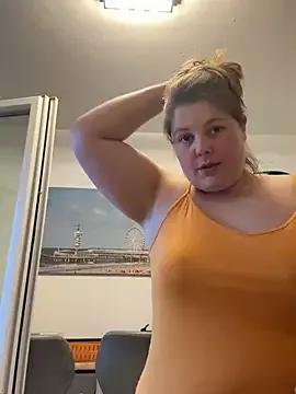 BootyLola on StripChat 