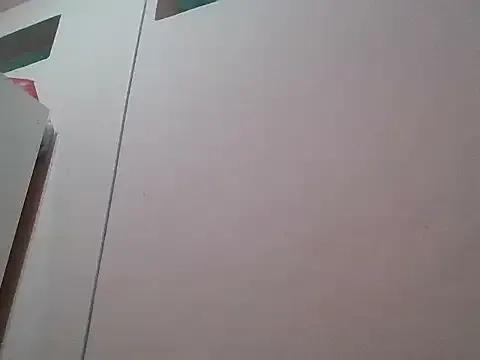 BrunaLuize on StripChat