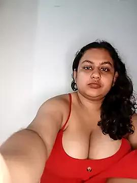 bumblebeegirl on StripChat 