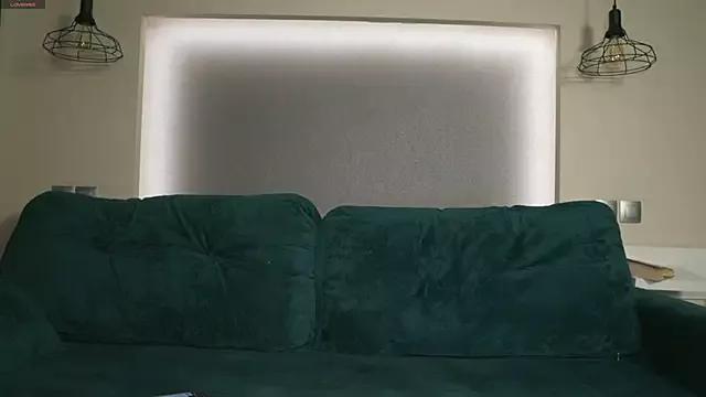 bunnyclide_ on StripChat 