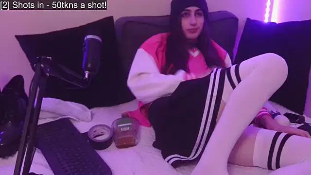 BunnyMoxxie on StripChat 