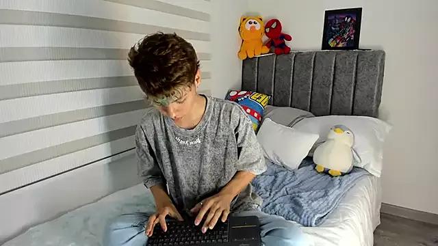 callum_77 on StripChat 