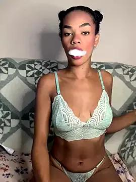 Cammgirlmii on StripChat 