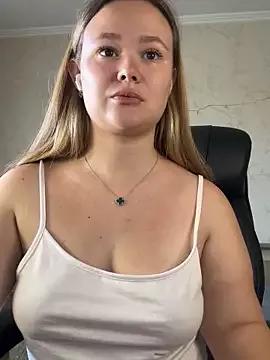 CaramelleSugar_ on StripChat 
