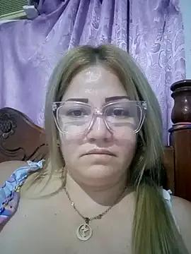 Carlotaazul on StripChat