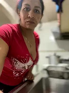 Carola-Ross on StripChat