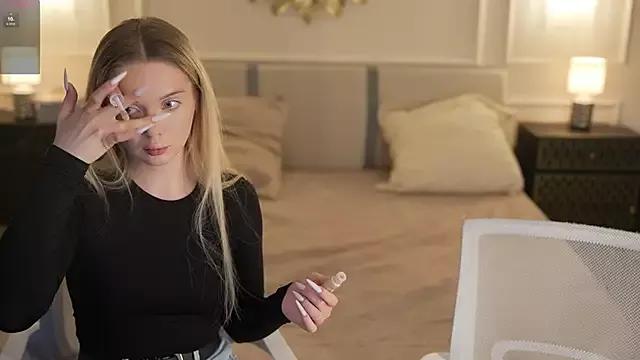 Cassy-Celestial_ on StripChat 