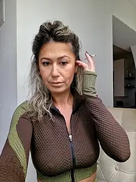 CelynaRoss — Freechat on StripChat