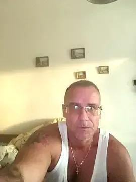chcem1975 on StripChat 