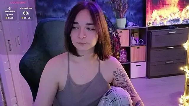 Cherry_Whisper on StripChat