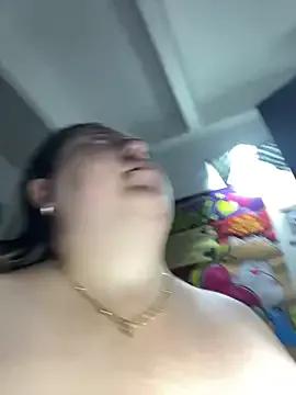 Chloee_Peach on StripChat